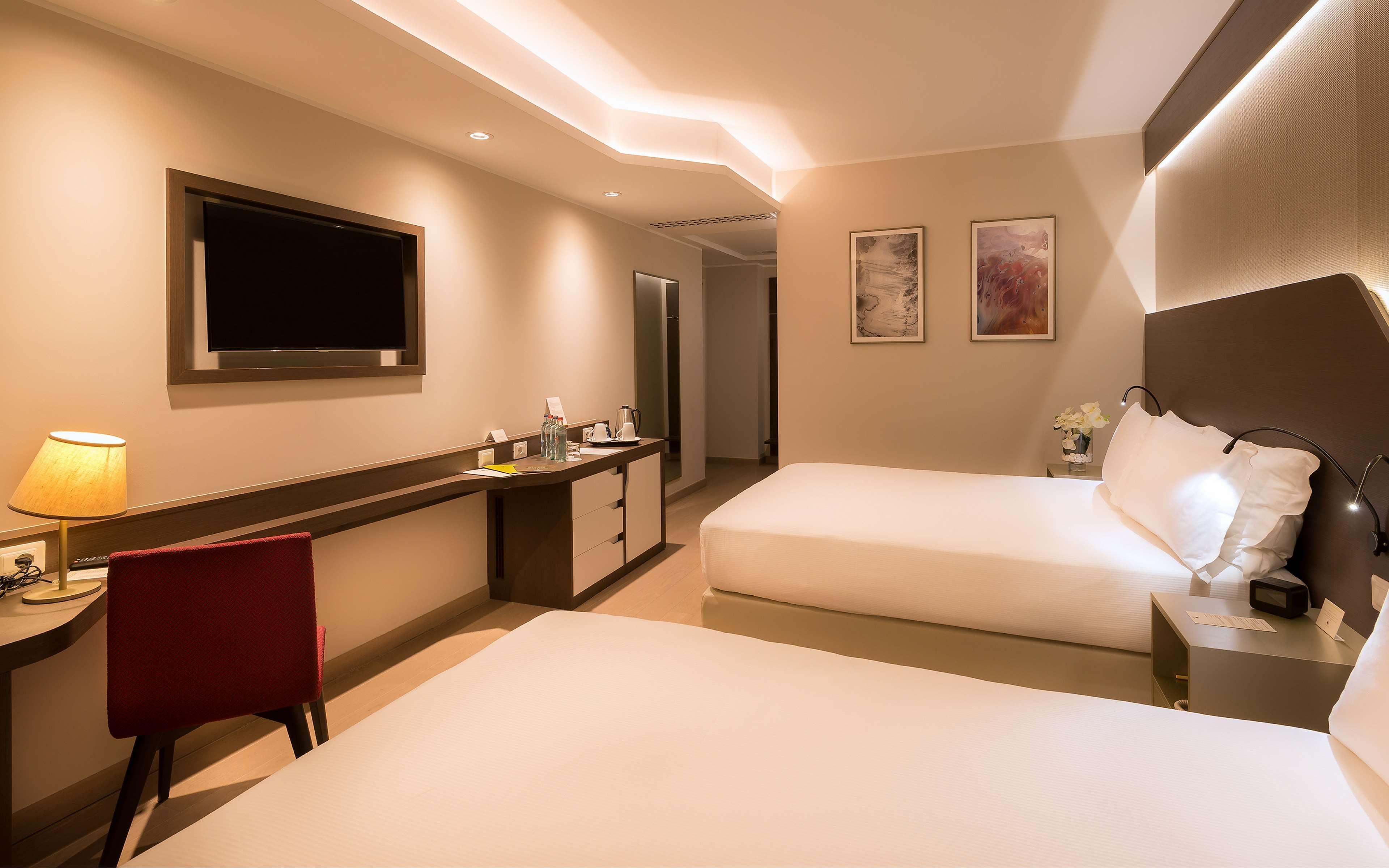 Doubletree By Hilton Yerevan City Centre Εξωτερικό φωτογραφία