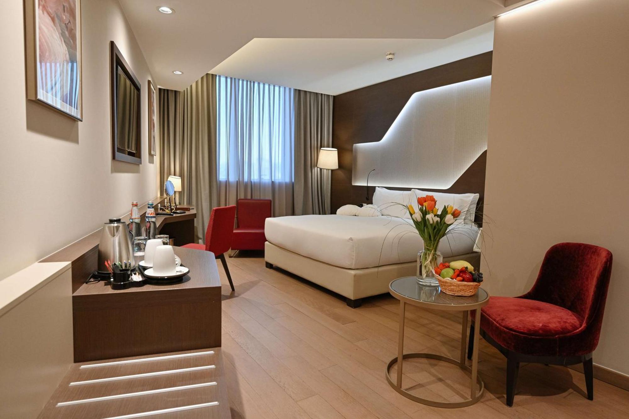 Doubletree By Hilton Yerevan City Centre Εξωτερικό φωτογραφία